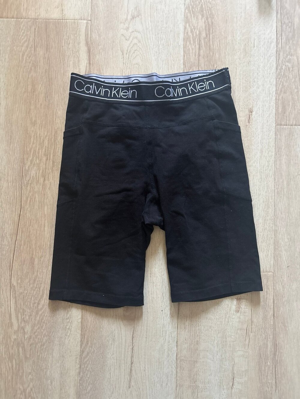 CALVIN KLEIN BIKER SHORTS